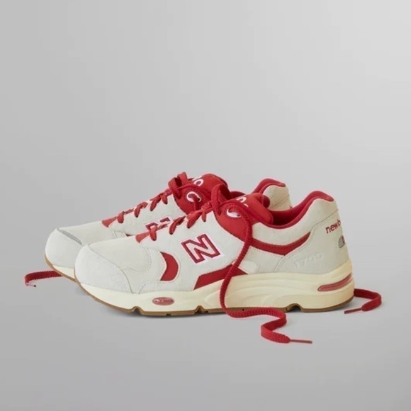[NEW IN BOX] Limited Rare Kith New Balance 1700 Toronto Marshmallow - US M8.5 - Picture 13 of 16
